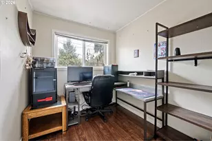830 Deal St, Junction City, OR 97448 - Photo 12