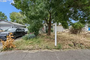830 Deal St, Junction City, OR 97448 - Photo 18