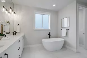 6022 SW 18th Dr, Portland, OR 97239 - Photo 30