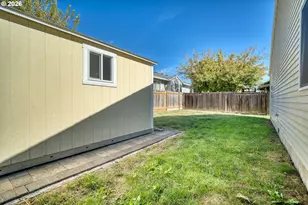 35340 Oakwood Dr, Saint Helens, OR 97051 - Photo 40