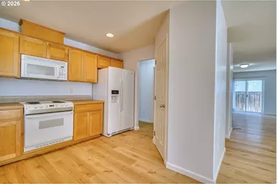35340 Oakwood Dr, Saint Helens, OR 97051 - Photo 16