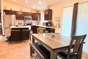 398 Sparrow Ave, Umatilla, OR 97882 - Photo 4