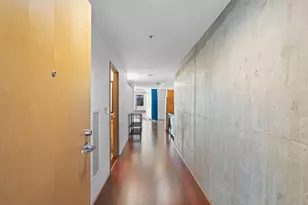 1221 SW 10th Ave, Portland, OR 97205 - Photo 2