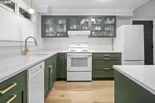 9624 SW 52nd Ave, Portland, OR 97219 - Photo 12