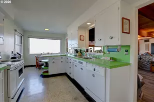 1125 E 8th St, The Dalles, OR 97058 - Photo 26