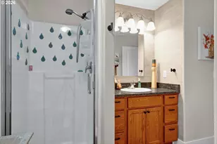 1810 NE Alameda Ave, Roseburg, OR 97470 - Photo 22