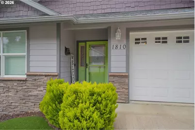 1810 NE Alameda Ave, Roseburg, OR 97470 - Photo 4