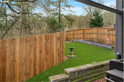 1810 NE Alameda Ave, Roseburg, OR 97470 - Photo 36