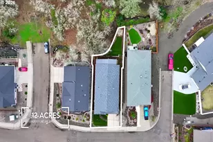 1810 NE Alameda Ave, Roseburg, OR 97470 - Photo 46