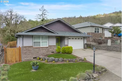 1810 NE Alameda Ave, Roseburg, OR 97470 - Photo 38