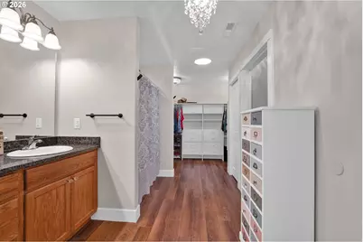 1810 NE Alameda Ave, Roseburg, OR 97470 - Photo 22