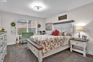 1810 NE Alameda Ave, Roseburg, OR 97470 - Photo 16