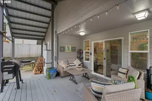 1810 NE Alameda Ave, Roseburg, OR 97470 - Photo 32