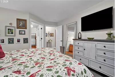 1810 NE Alameda Ave, Roseburg, OR 97470 - Photo 20