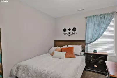 1810 NE Alameda Ave, Roseburg, OR 97470 - Photo 28