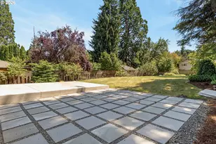 10530 SW Johnson St, Portland, OR 97223 - Photo 36
