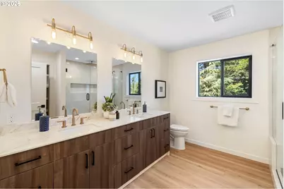 10530 SW Johnson St, Portland, OR 97223 - Photo 24