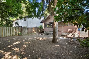 225 W Arlington St, Gladstone, OR 97027 - Photo 40