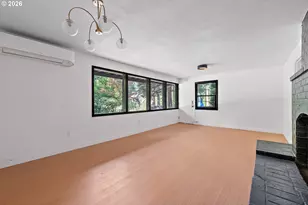 9637 SW Spring Crest Dr, Portland, OR 97225 - Photo 32