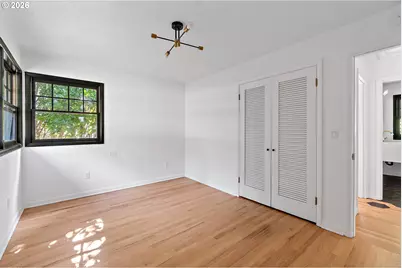 9637 SW Spring Crest Dr, Portland, OR 97225 - Photo 22