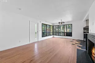 9637 SW Spring Crest Dr, Portland, OR 97225 - Photo 10