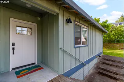 461 NW Jefferson Ave, Stevenson, WA 98648 - Photo 6