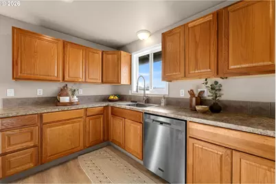 311 N 1st Ave, Ridgefield, WA 98642 - Photo 14