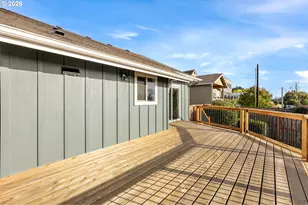 311 N 1st Ave, Ridgefield, WA 98642 - Photo 28