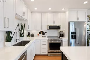 2221 SW 1st Ave, Portland, OR 97201 - Photo 28