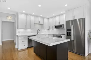 2221 SW 1st Ave, Portland, OR 97201 - Photo 14