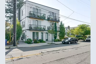 2050 N Killingsworth St #11, Portland, OR 97217 - Photo 38