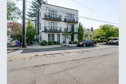 2050 N Killingsworth St #11, Portland, OR 97217 - Photo 40