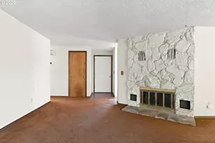 205 E Foothills Dr, Newberg, OR 97132 - Photo 4