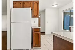 205 E Foothills Dr, Newberg, OR 97132 - Photo 10
