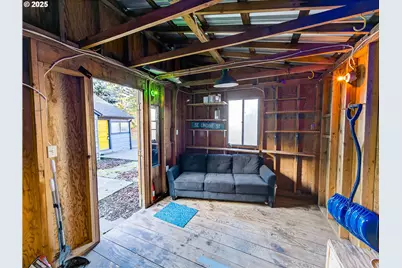 900 SW Sadie B St, Cascade Locks, OR 97014 - Photo 22