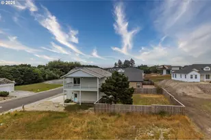 3145 Periwinkle Ln, Bandon, OR 97411 - Photo 24