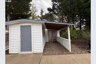 3932 Spruce St, Florence, OR 97439 - Photo 24