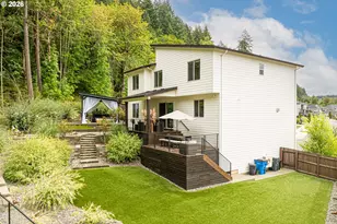 9728 N Alder St, Camas, WA 98607 - Photo 2