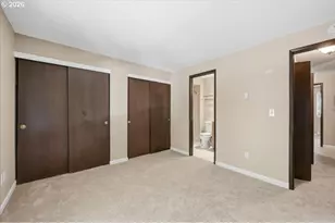 2330 SE Brookwood Ave, Hillsboro, OR 97123 - Photo 10