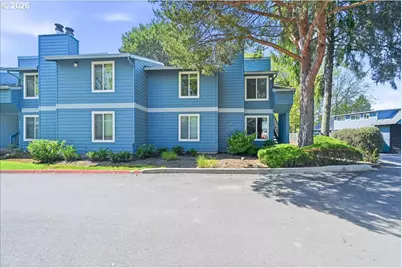 2330 SE Brookwood Ave #221, Hillsboro, OR 97123 - Photo 1