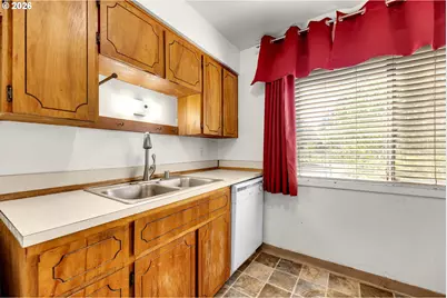 14323 NE 30th St, Vancouver, WA 98682 - Photo 4