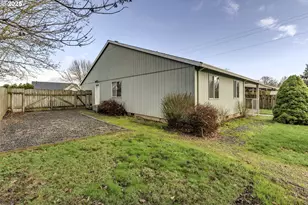 1722 Hartford Dr, Forest Grove, OR 97116 - Photo 30