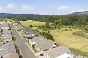 1000 S McKern Ct, Newberg, OR 97132 - Photo 34