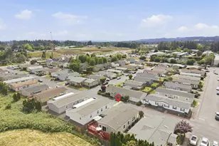 1000 S McKern Ct, Newberg, OR 97132 - Photo 38