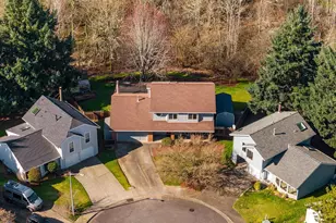 17580 NW Woodmere Ct, Beaverton, OR 97006 - Photo 38