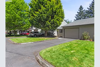 7924 NE Loowit Loop #16, Vancouver, WA 98662 - Photo 2