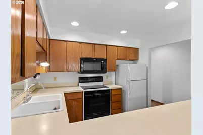 7924 NE Loowit Loop #16, Vancouver, WA 98662 - Photo 10