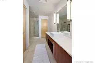 323 NW 13th Ave, Portland, OR 97209 - Photo 16