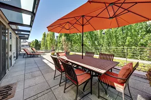 323 NW 13th Ave, Portland, OR 97209 - Photo 22