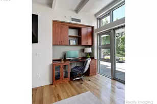 323 NW 13th Ave, Portland, OR 97209 - Photo 8